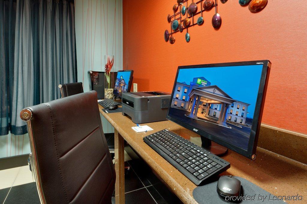 Holiday Inn Express & Suites Northeast By Ihg York Udogodnienia zdjęcie